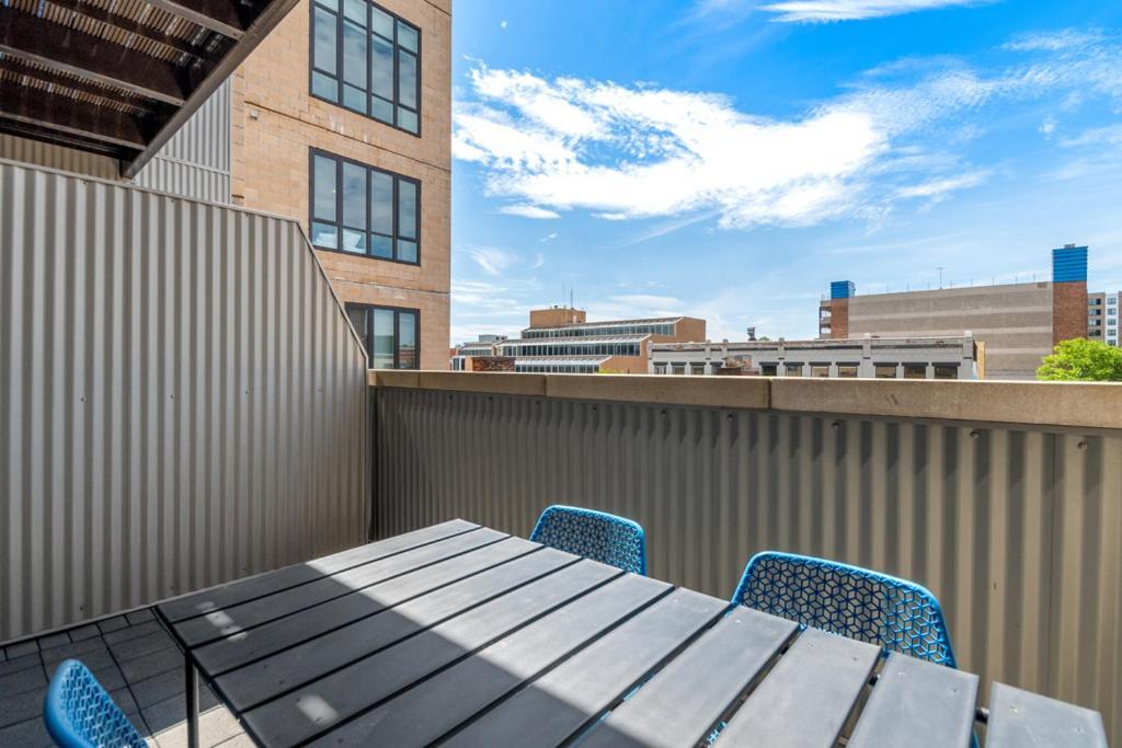 Exhibit A2 Apartment Ann Arbor Exterior photo